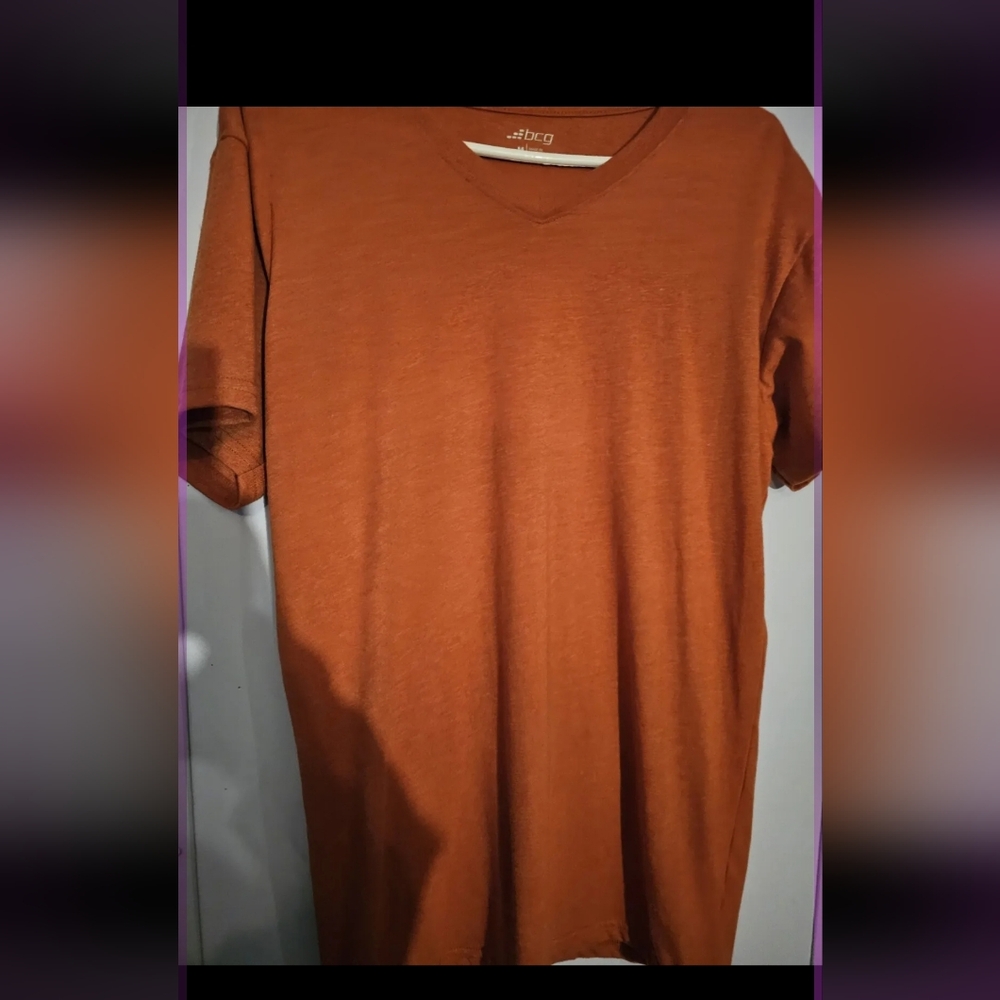 ❤️5 For 25😍 BCG Orange Short Sleeve V-Neck Ultra Soft T-Shirt Mens Size Medium
